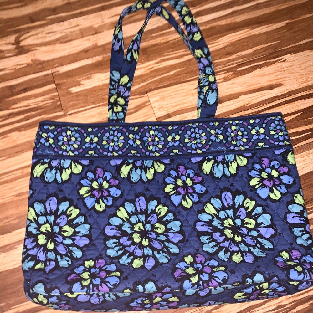 NEW Vera Bradley tote